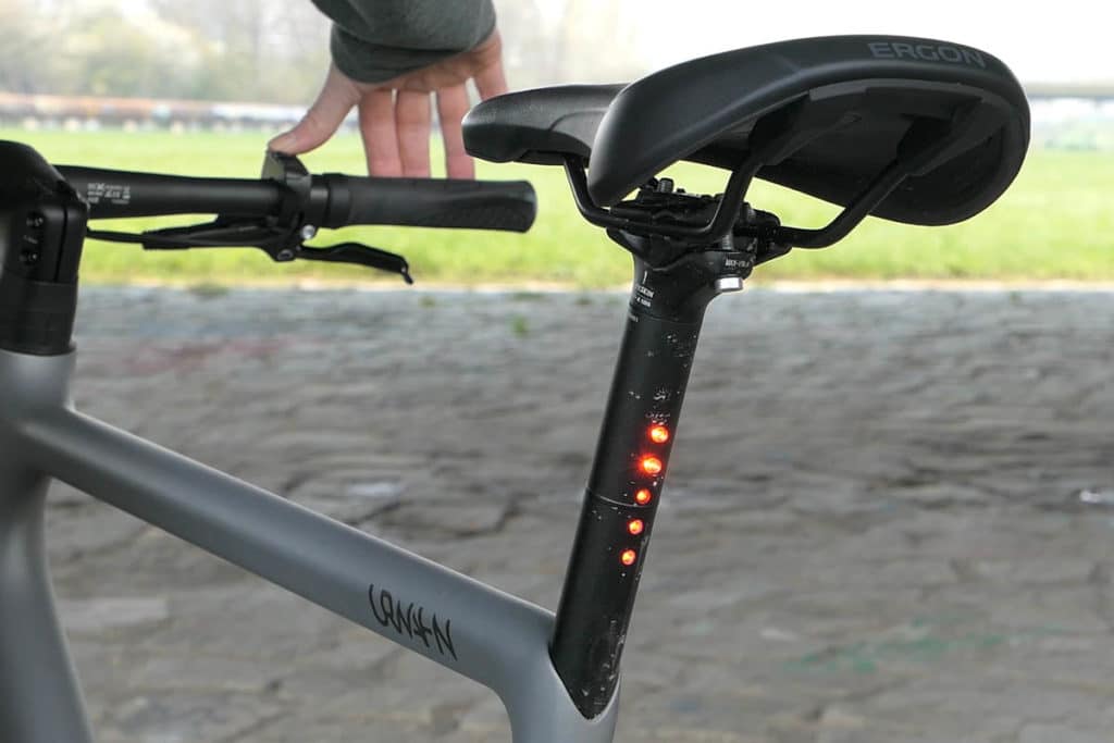 E-Bike Platzhirsch von Urwahn mit in der Sattelstütze integriertem Rücklicht