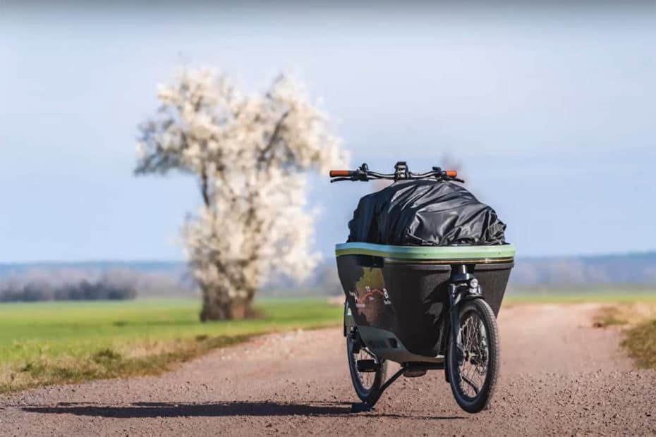 E-Cargobike Lovens Explorer vollbepackt