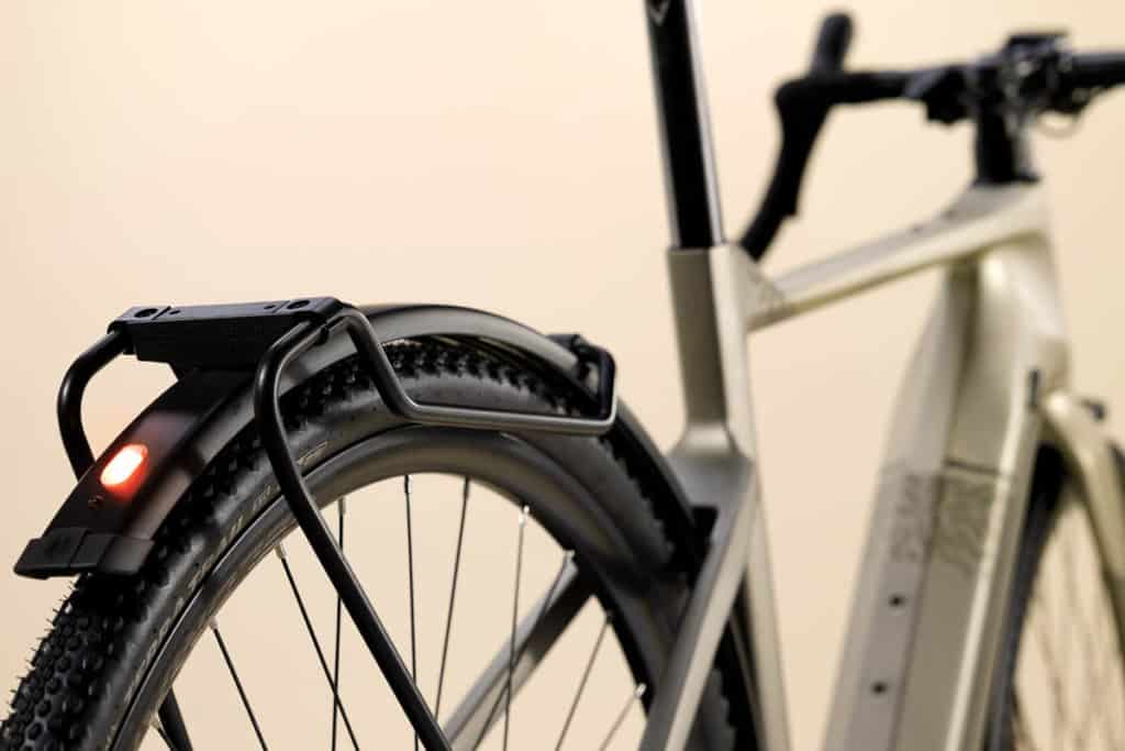 Im Schutzblech integriertes Rücklicht am E-Bike Bianchi e-Arcadex