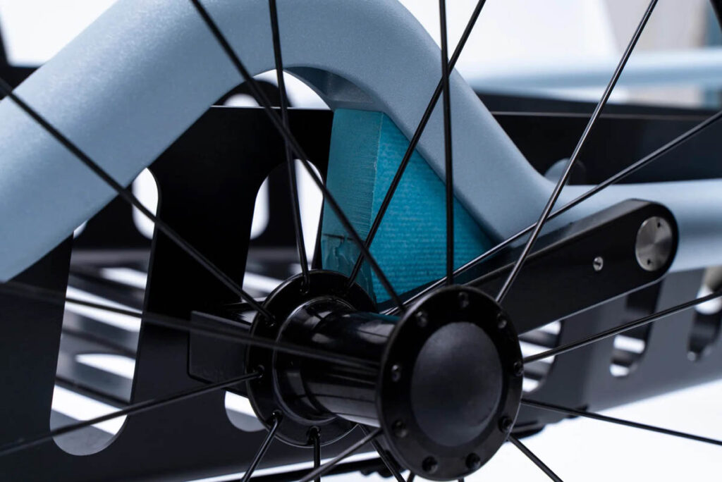 Einzelradaufhängung und Federsystem am für E-Bikes geeigneten Lastenanhänger Veolo